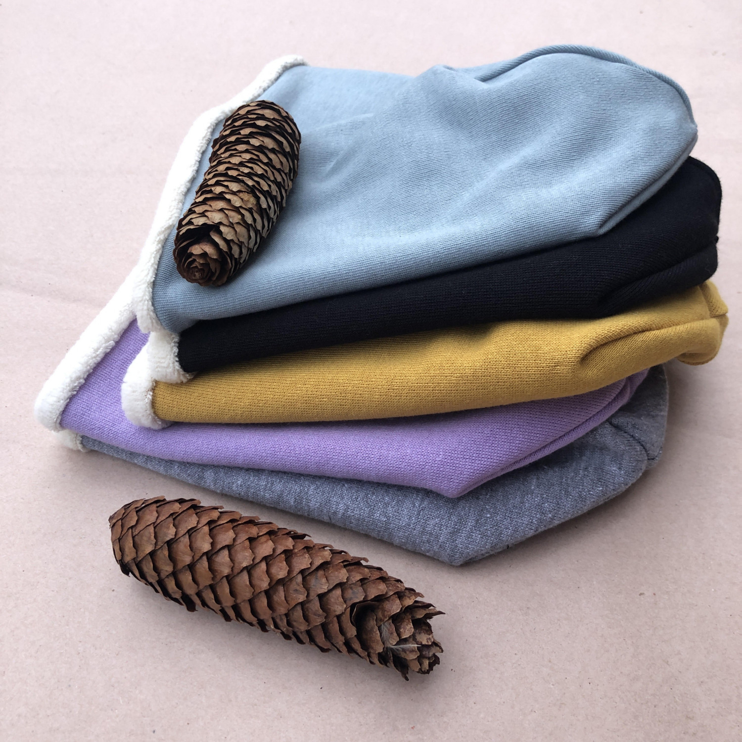 Teplá čepice s beránkem